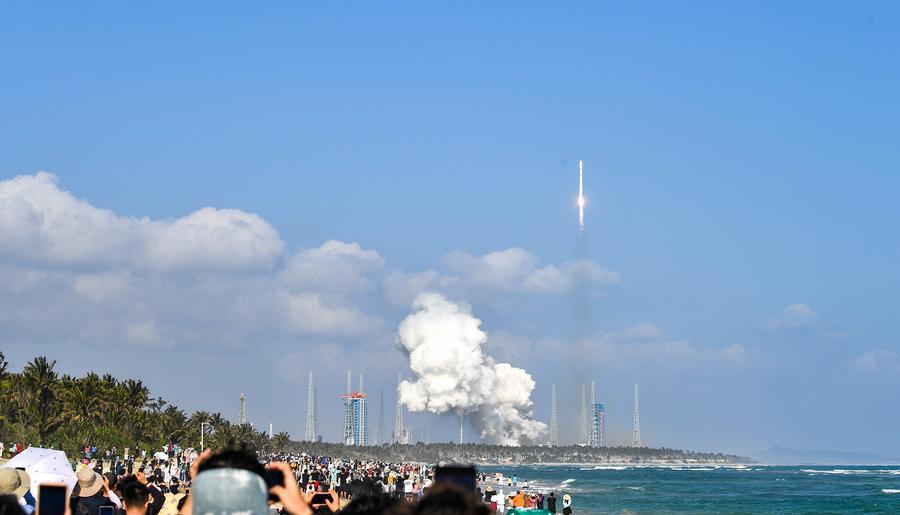 (Multimídia) China lança novo grupo de satélites de internet