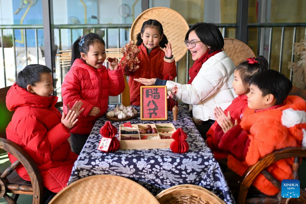 China realiza diversas atividades para celebrar o próximo Festival Laba