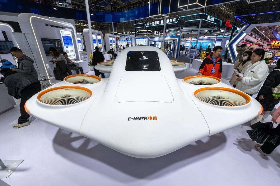 (Multimídia) China visa estabelecer basicamente um sistema de normas para economia de baixa altitude até 2027