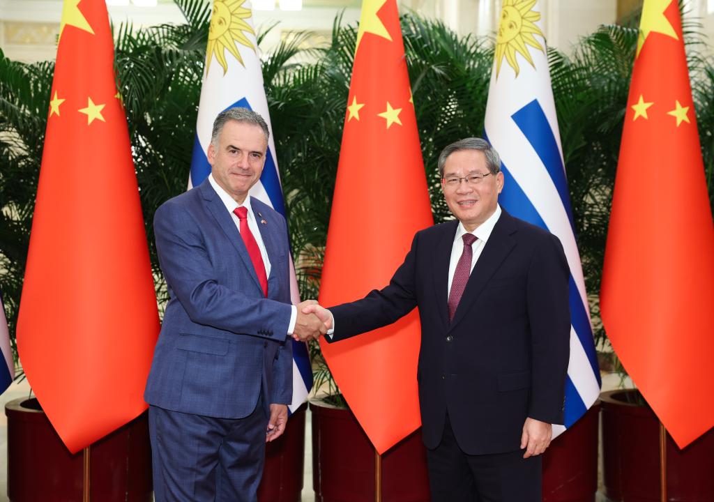 Premiê chinês se reúne com presidente uruguaio