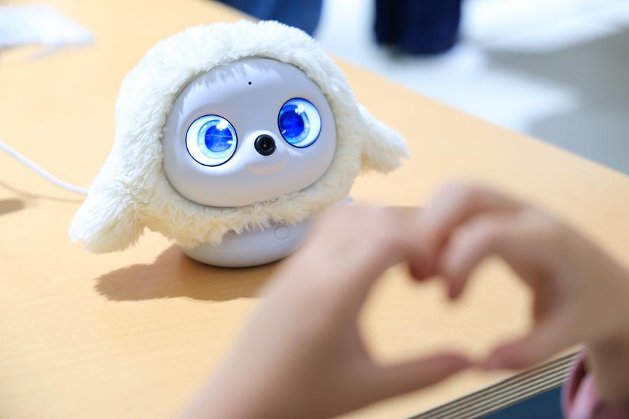 (Multimídia) Base de usuários da Internet na China atinge 1,125 bilhão, com adoção expandida de IA generativa