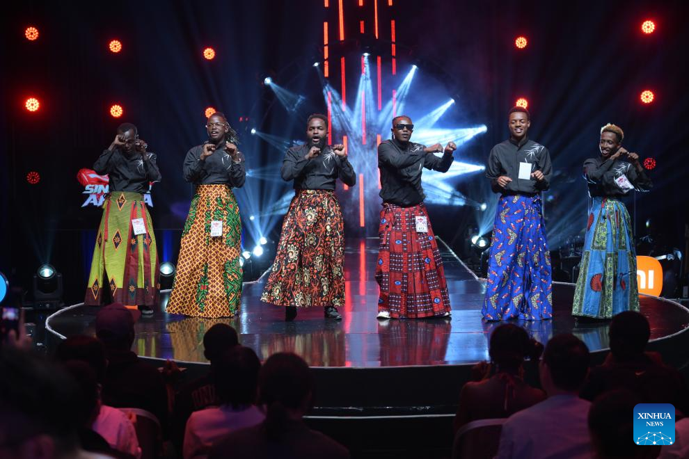 Programa de talentos musicais apoiado pela China revela gênio criativo da juventude queniana