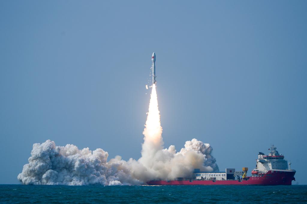 (Multimídia) Foguete comercial chinês SD-3 lança sete satélites a partir do mar