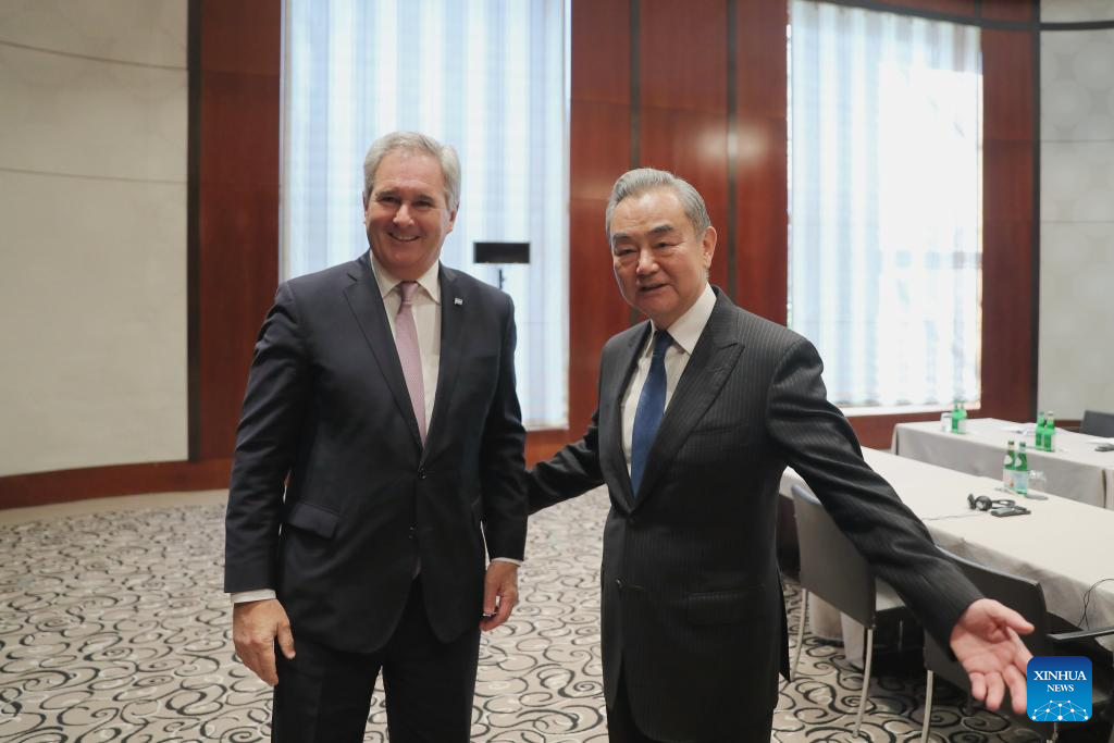China e Argentina prometem apoio mútuo em interesses fundamentais e cooperação econômica mais profunda