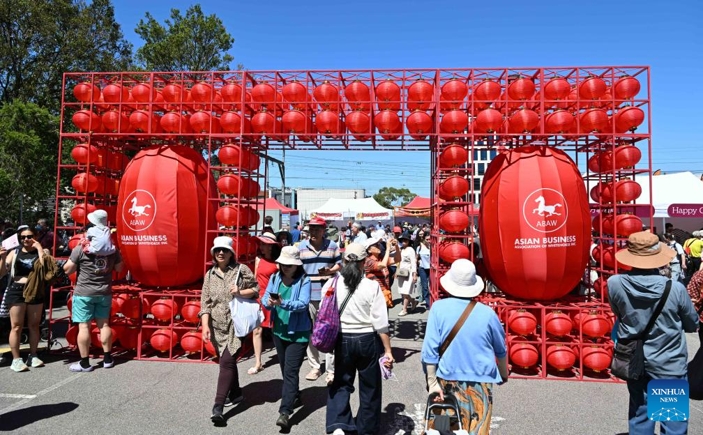 Evento de celebração do Ano Novo Chinês atrai público em Melbourne, Austrália
