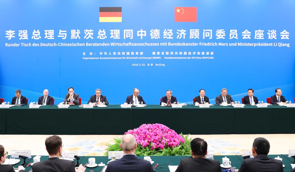 Cooperação China-Alemanha é a única solução ótima para lidar com riscos, diz premiê Li