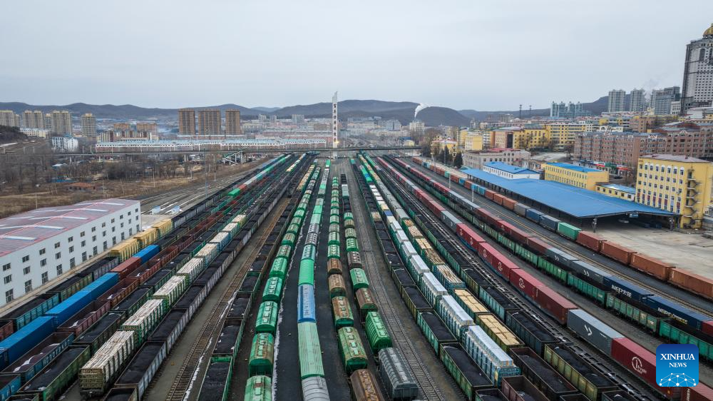 Corredor leste do serviço de trens de carga China-Europa registra mais de 1.000 viagens em 2026
