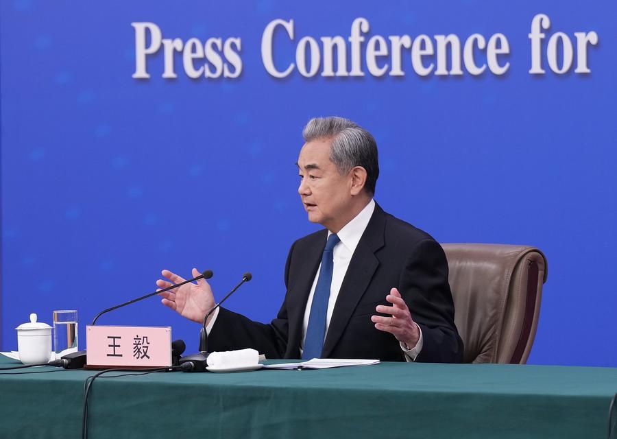 (Multimídia) Relação China-Rússia se manteve firme como rocha contra todas as adversidades, diz chanceler
