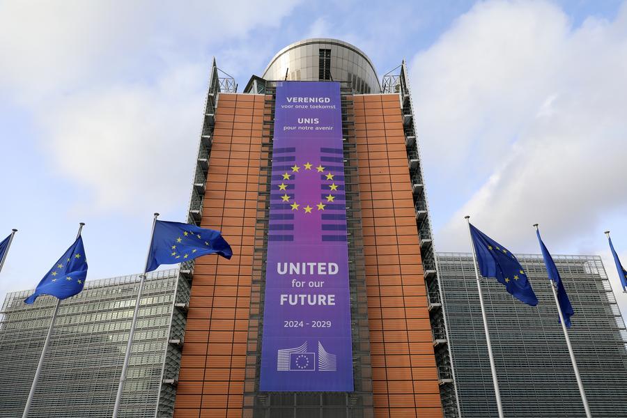 Países europeus liberarão reservas de petróleo enquanto conflito no Oriente Médio afeta mercados de energia