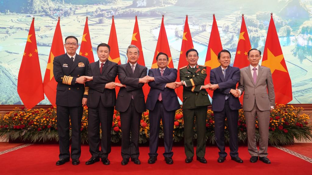 Primeiro-ministro do Vietnã reúne-se com altos funcionários da China
