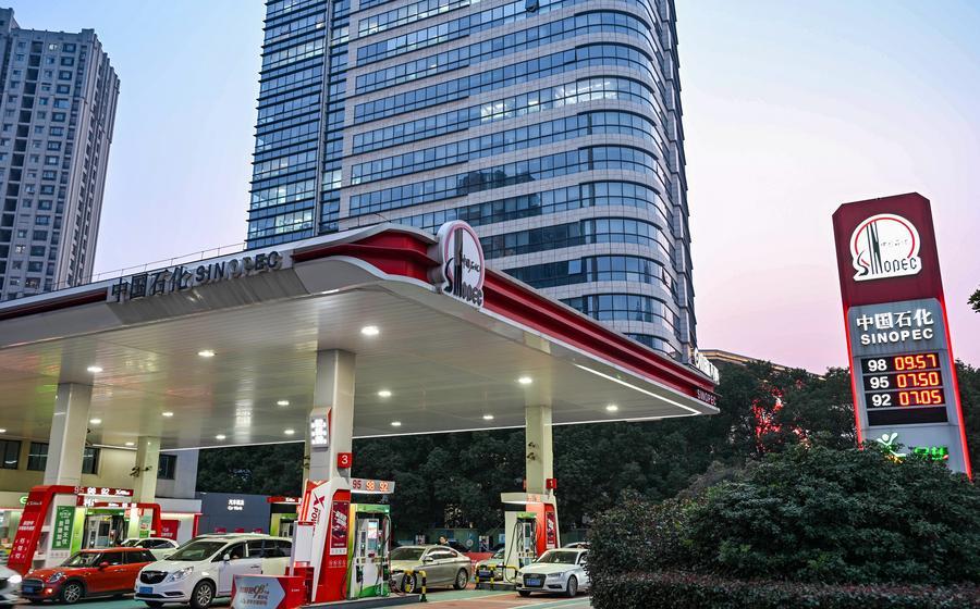 (Multimídia) China continua com medidas de controle para preços da gasolina e do diesel
