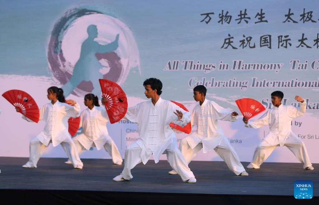 Campanha promocional é realizada no Sri Lanka para celebrar o Dia Internacional do Taijiquan
