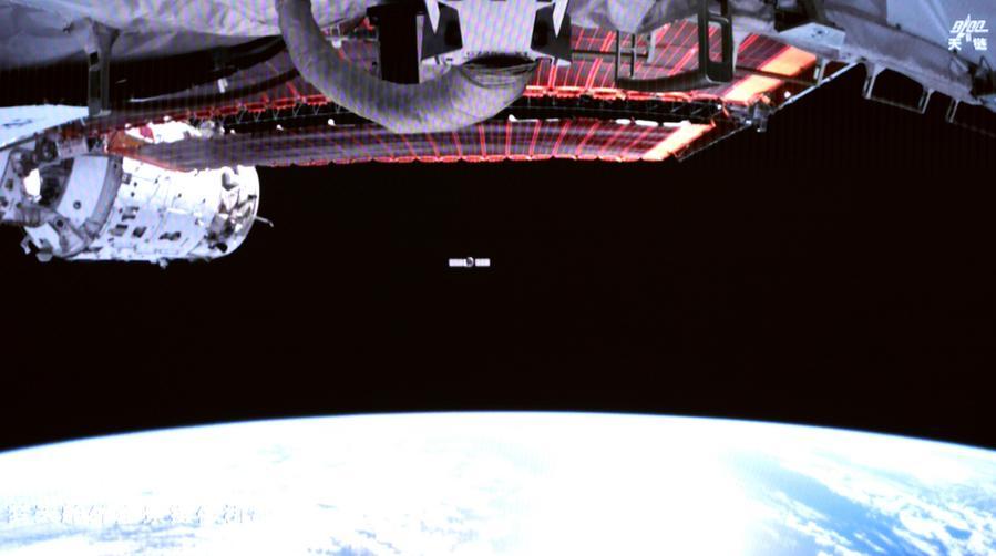 (Multimídia) Ampliação: Nave de carga Tianzhou-9 da China se desacopla da combinação da estação espacial