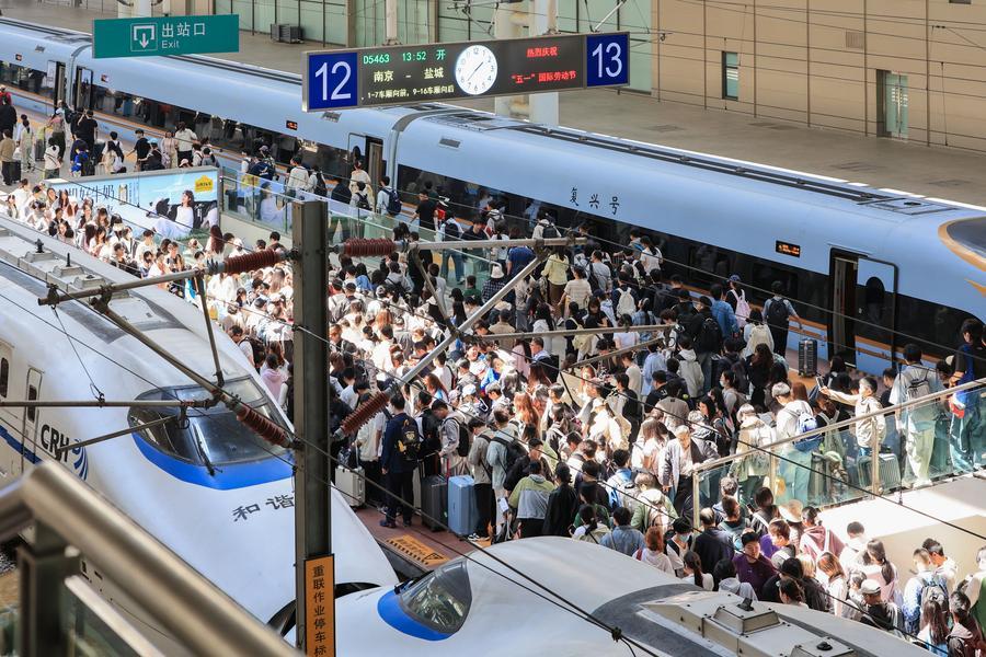 (Multimídia) Feriado do Dia do Trabalhador na China registra alta recorde de movimentação ferroviária