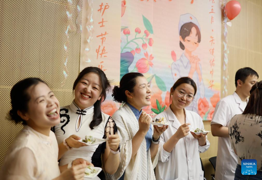 Hospital de Massagem de Beijing realiza eventos para celebrar o próximo Dia Internacional da Enfermagem