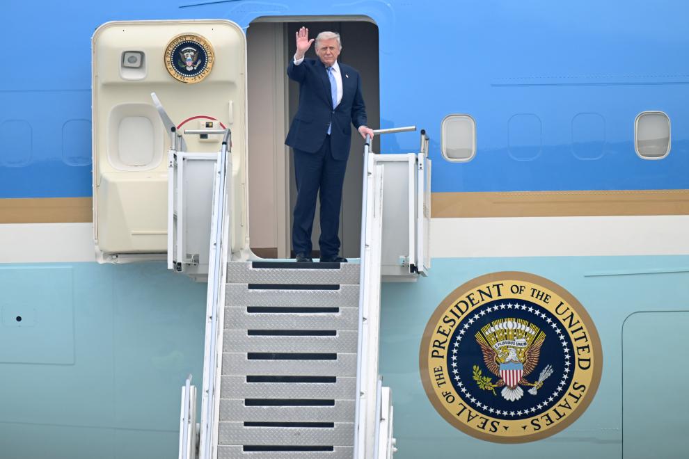 Trump encerra visita à China e deixa Beijing