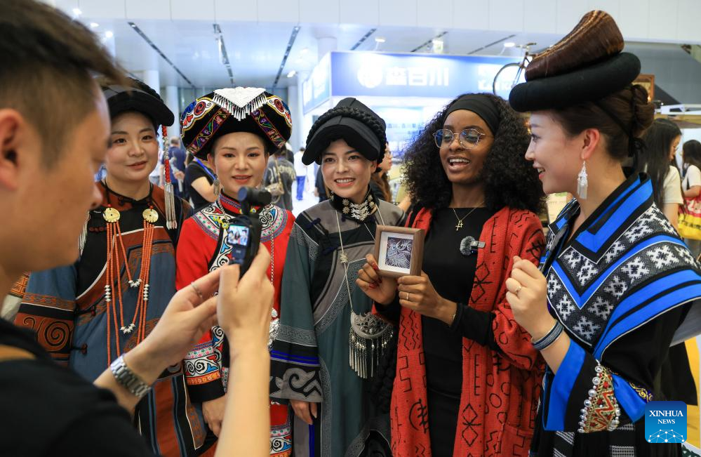 22ª Feira Internacional das Indústrias Culturais da China (Shenzhen) tem início em Guangdong