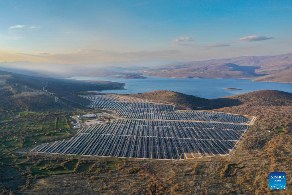Destaque: Projeto solar construído pela China conquista confiança na Bósnia e Herzegovina