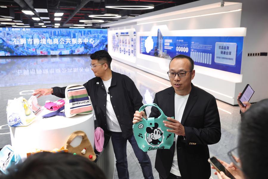 (Multimídia) Setor de comércio eletrônico da China mantém expansão estável entre janeiro e abril
