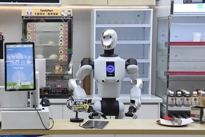 (Multimídia) China lança sistema de "ID digital" para regular o crescente setor de robôs humanoides