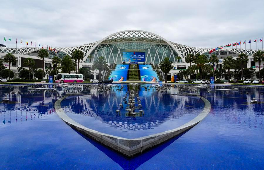 (Multimídia) 10ª Exposição China-Sul da Ásia é inaugurada no sudoeste da China para facilitar comércio regional