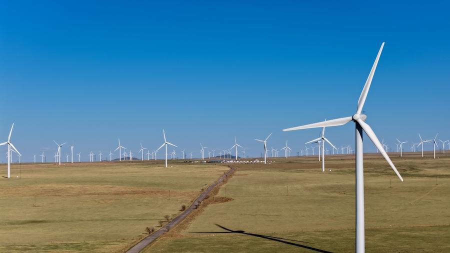 (Multimídia) Energias renováveis atendem a todo o crescimento da demanda de eletricidade da China em 2025, segundo relatório