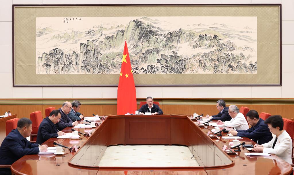 Premiê chinês pede reforço da implementação da estratégia de zoneamento funcional