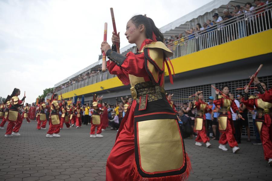 (Multimídia) Álbum: Festival do Barco do Dragão é celebrado na região Ásia-Pacífico