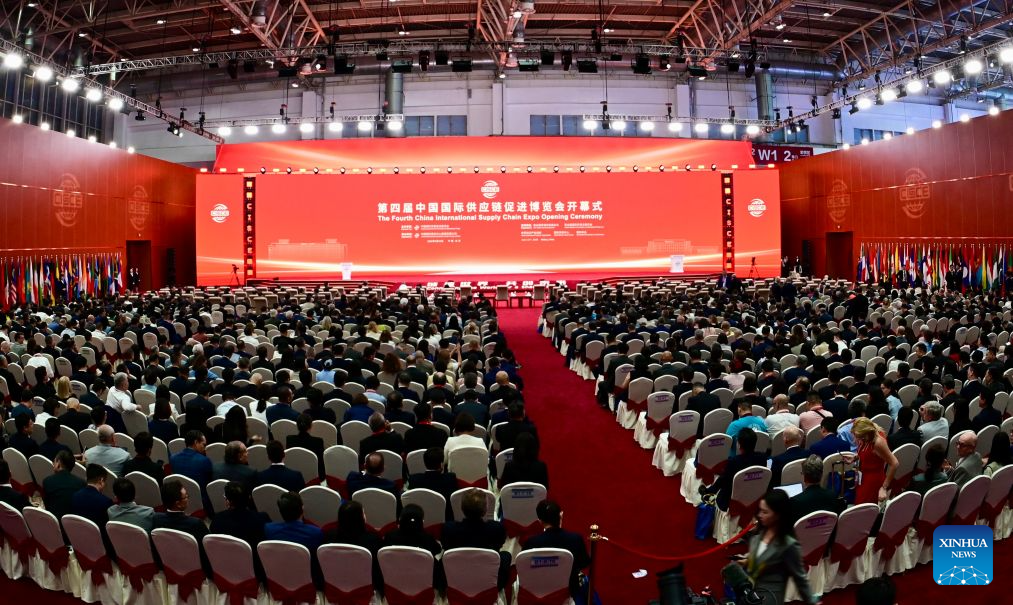 4ª Exposição Internacional da Cadeia de Suprimentos da China reúne empresas globais em Beijing