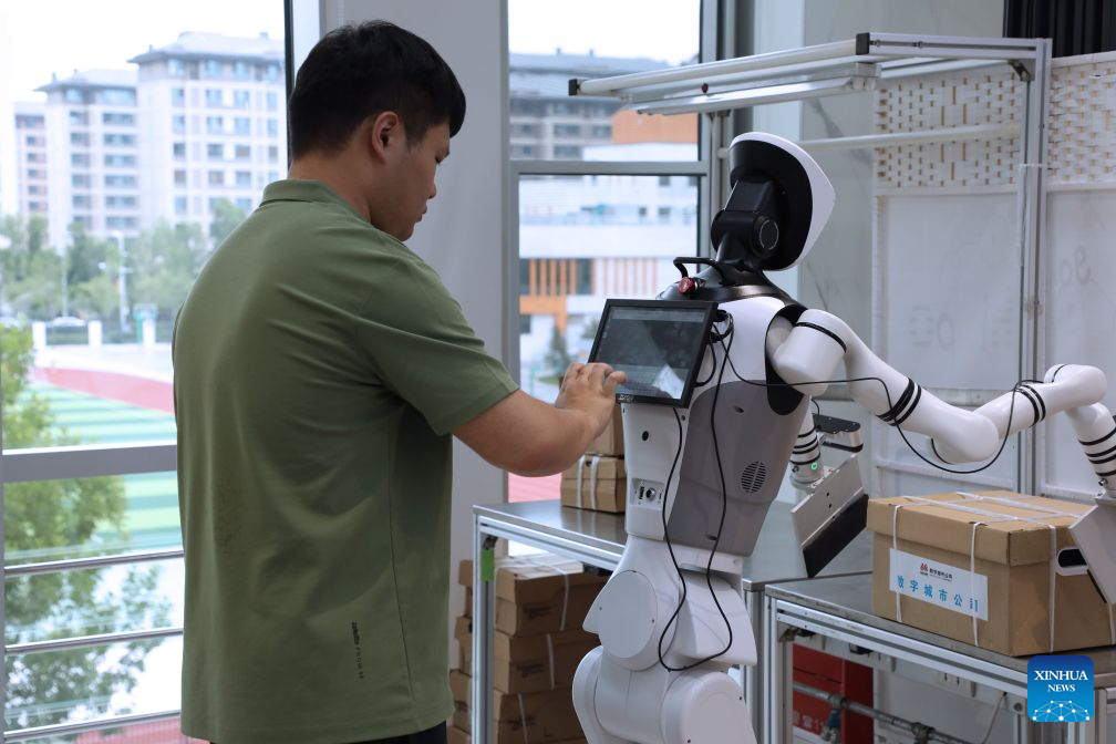 Centro de treinamento de IA incorporada em Xiong'an impulsiona desenvolvimento de robôs humanoides