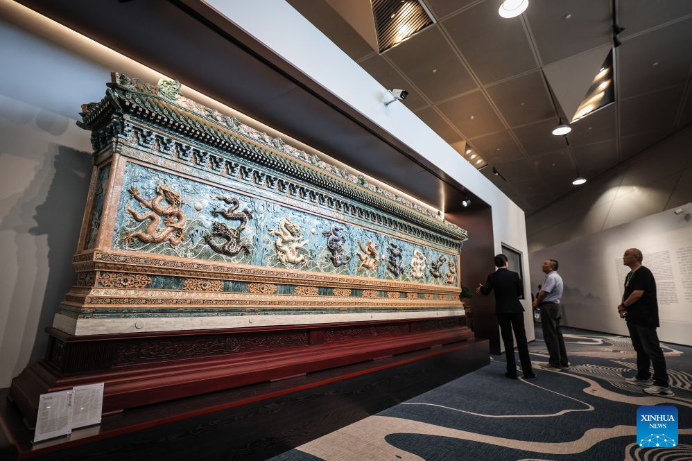 Exposição de patrimônio cultural imaterial é aberta durante o Fórum Davos de Verão em Dalian