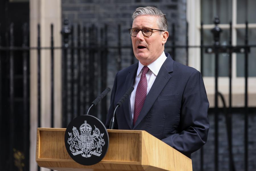 Para onde caminha a política britânica após a saída de Starmer