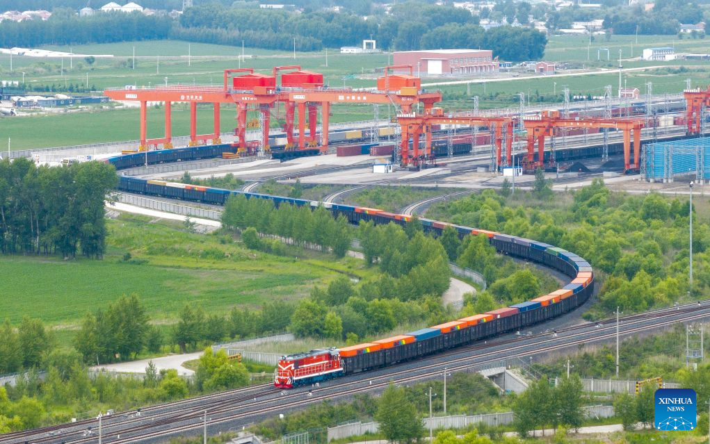 Porto ferroviário de Tongjiang registra aumento de mais de 100% nas viagens de trens de carga China-Europa