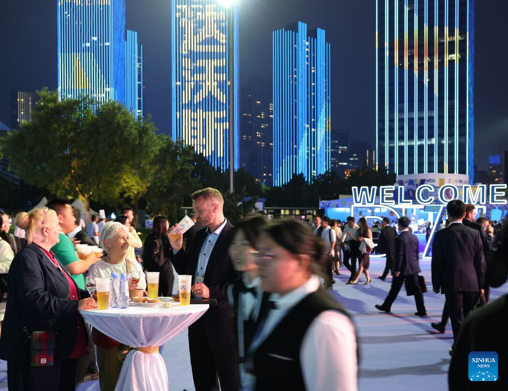 Fotos: evento cultural durante Davos de Verão em Dalian