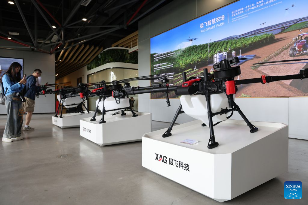 Fabricante chinesa XAG revoluciona a agricultura com robôs, inteligência artificial e tecnologias de nova energia
